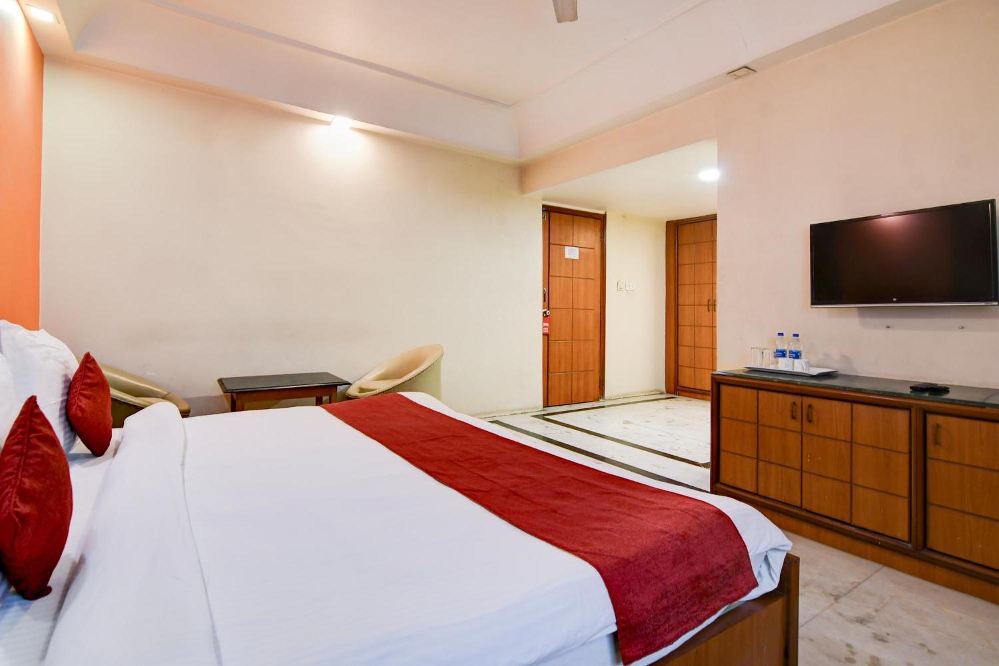 Hotel King'S Crown Calcutta Exteriör bild