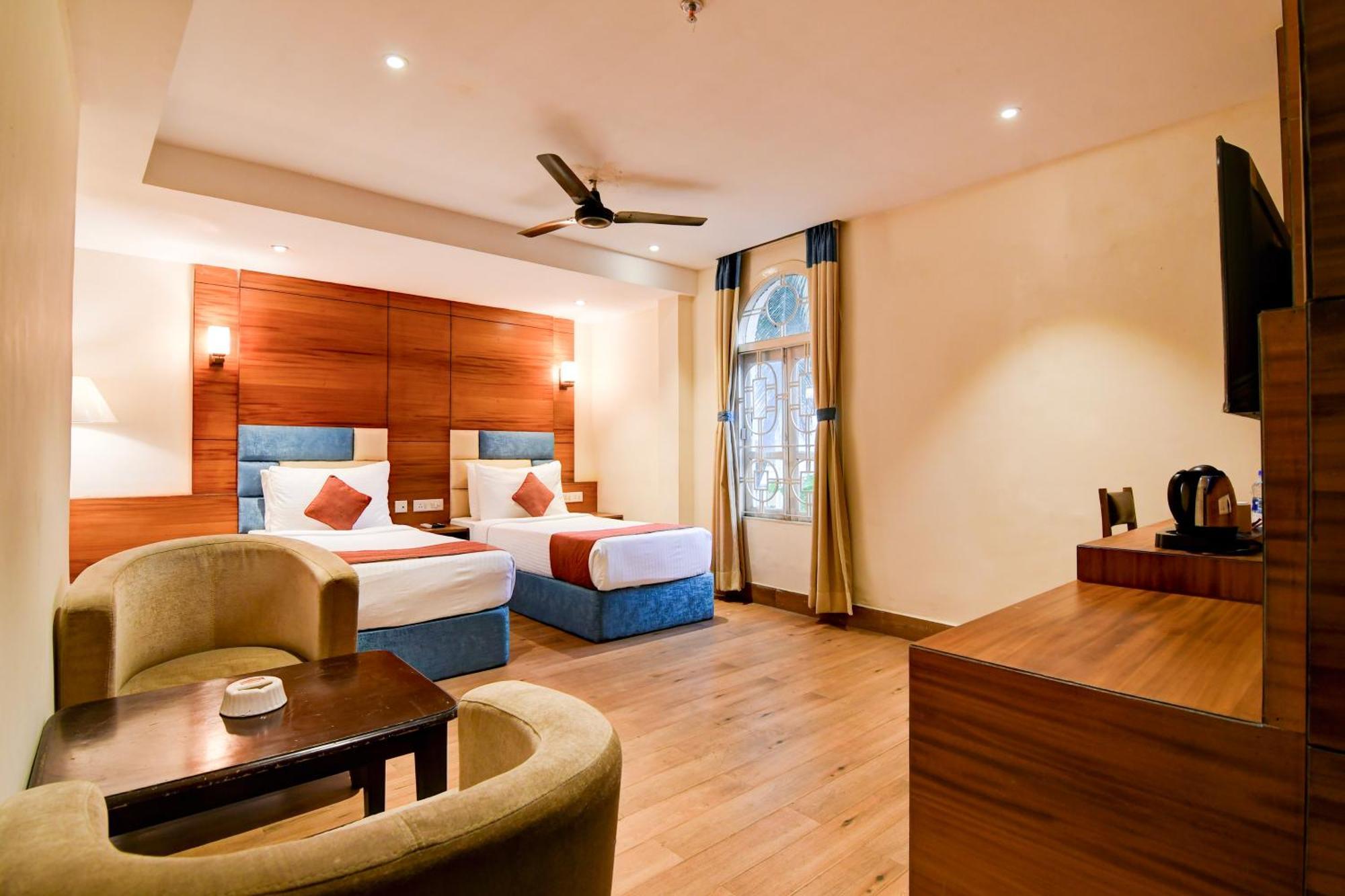 Hotel King'S Crown Calcutta Exteriör bild