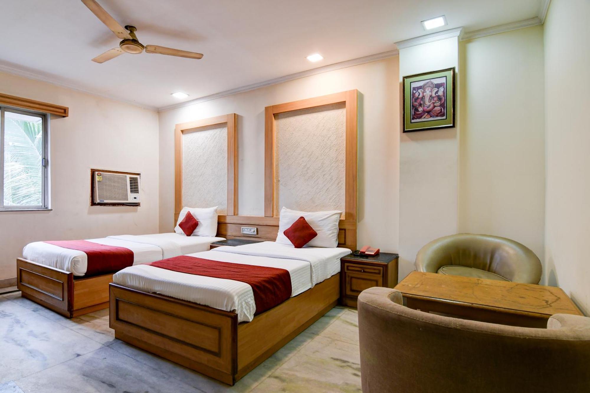 Hotel King'S Crown Calcutta Exteriör bild